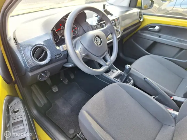 Volkswagen up! 1.0 BMT MOVE UP! 2018 Benzine 17