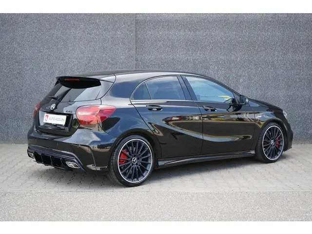 Mercedes-Benz A-Klasse AMG 45 4MATIC 2016 Benzine 9