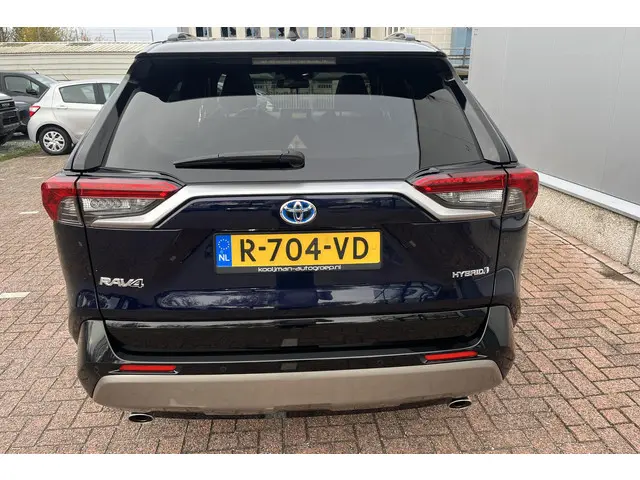 Toyota RAV4 2.5 Hybrid AWD Bi-Tone 2023 Hybride Benzine 18
