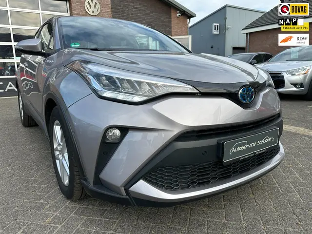 Toyota C-HR 1.8 Hybrid Executive 2022 Hybride Benzine