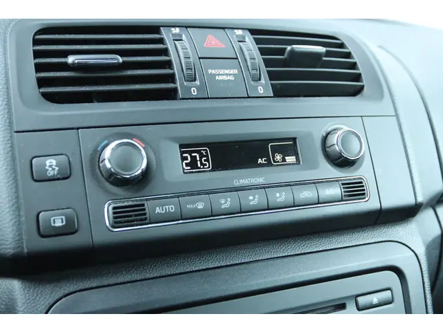 Škoda Roomster 1.2 TSI FRESH 2014 Benzine 22