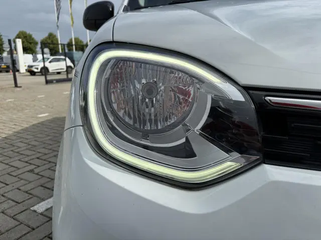 Renault Twingo 1.0 SCe Limited 2022 Benzine 25