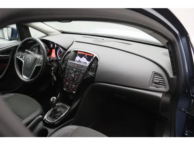 Opel Astra Sports Tourer 1.4 Turbo Blitz 2016 Benzine 18