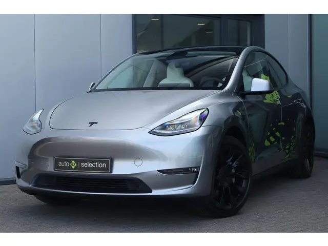 Tesla Model Y Long Range AWD 75 kWh 2023 Elektrisch 40