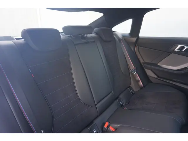 BMW 2 Serie Gran Coupé 220 2026 Benzine 11