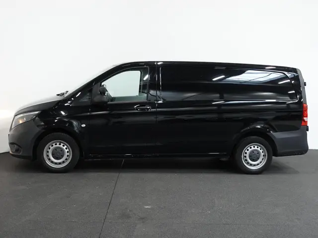 Mercedes-Benz Vito 111 CDI Functional Lang 2019 Diesel 26