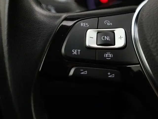 Volkswagen T-Roc 1.5TSI/150PK Active DSG 2022 Benzine 7