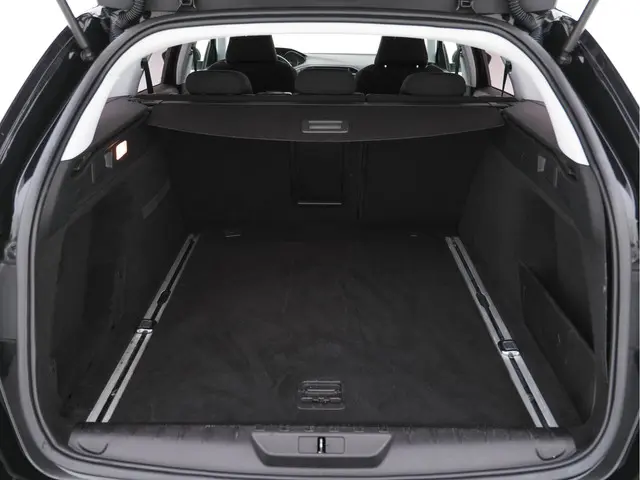 Peugeot 308 SW 1.6 THP Allure 2015 Benzine 10