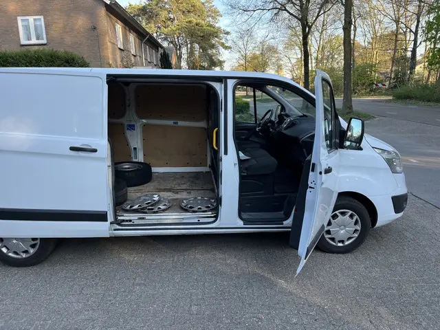 Ford Transit Custom 290 2.2 TDCI L2H2 Tr 2015 Diesel 6