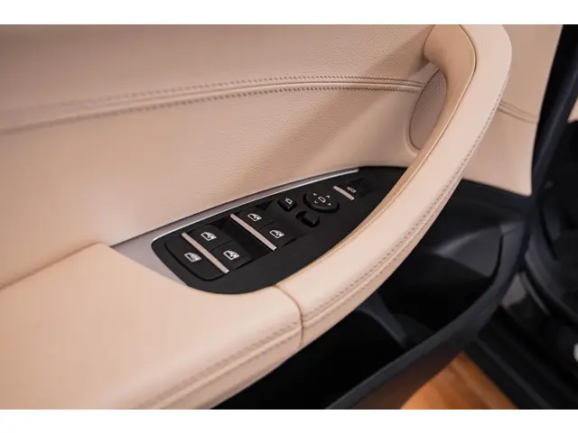 BMW X3 xDrive20i High Executive 2019 Benzine 55