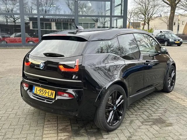 BMW i3 Dark Shadow Edition 120Ah 42 kWh 2021 Elektrisch 4