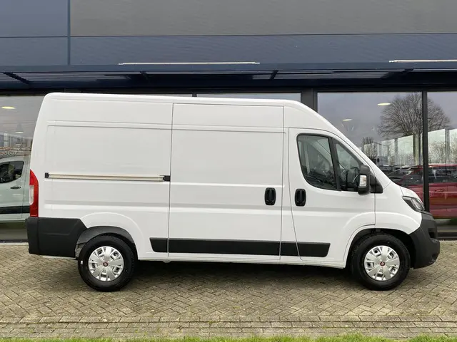 Fiat Ducato 35 2.2D 180pk Automaat L2H2 2024 Diesel 3
