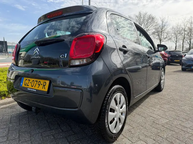 Citroën C1 1.0 e-VTi Feel airco led 5drs 2015 Benzine 11