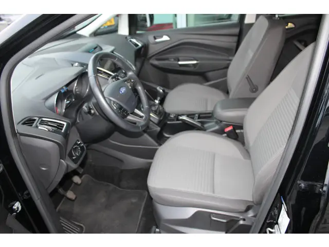 Ford C-MAX 1.0 Titanium 2018 Benzine 13