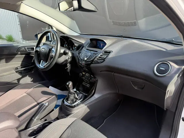 Ford Fiesta 1.0 EcoBoost Titanium 2016 Benzine 14
