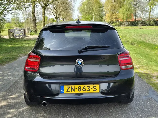 BMW 1 Serie 116i High Executive 2013 Benzine 9