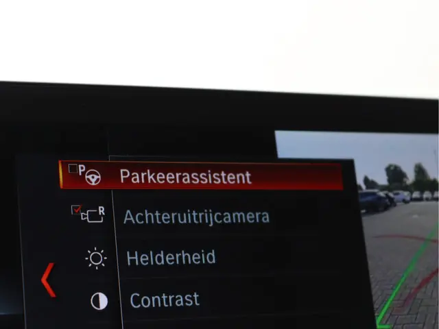 BMW 2 Serie Cabrio 220i High Executive 2021 Benzine 48