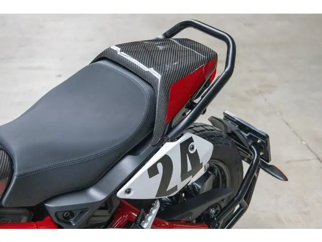 Indian FTR 1200 Carbon *Akrapovic* 2020 Benzine 28