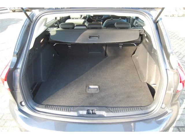 Ford Focus Wagon 1.0 EcoBoost 125PK Vignale 2020 Benzine 6