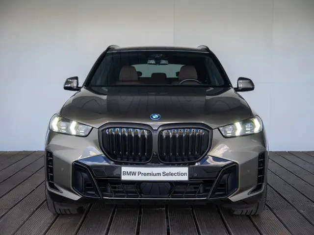 BMW X5 xDrive50e 2024 Hybride Benzine 3