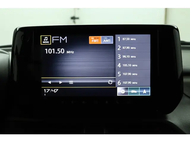 Suzuki Swift 1.2 Select Smart Hybrid 2025 Benzine 8