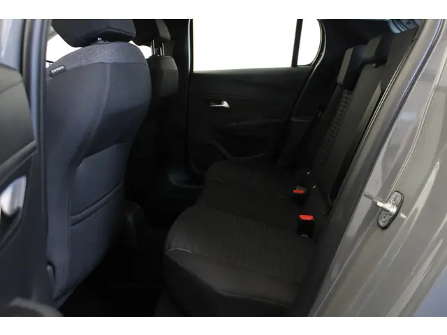 Peugeot 208 1.2 PureTech 75 Active 2024 Benzine 13