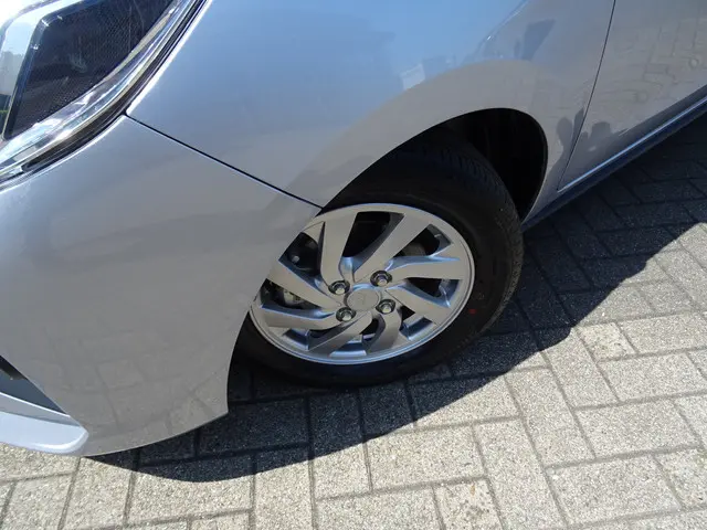 Mitsubishi Space Star 3