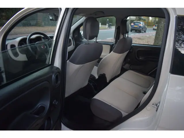 Fiat Panda 0.9 TwinAir Edizione Cool 2014 Benzine 14