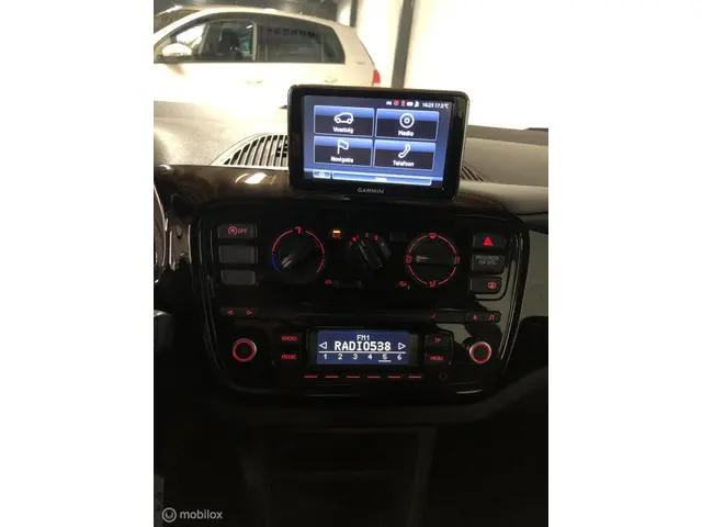 Volkswagen up! 1.0 move up! BlueMotion 2015 Benzine 11