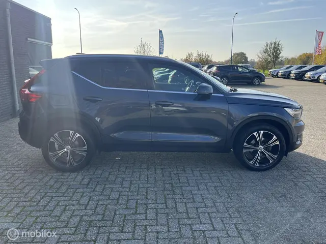 Volvo XC40 1.5 T2 R-Design 2021 Benzine 6