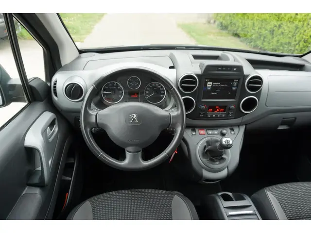 Peugeot Partner Tepee 1.2 PureTech Active 2016 Benzine 10