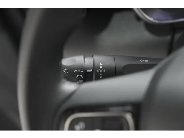 Citroën C3 Aircross PureTech 130 EAT6 Max 2024 Benzine 30