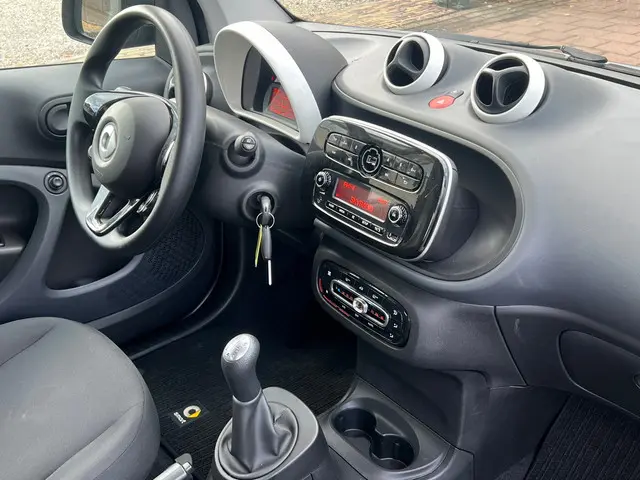 Smart Fortwo 1.0 Pure 65.000 km NL-AUTO NAP 2016 Benzine 18