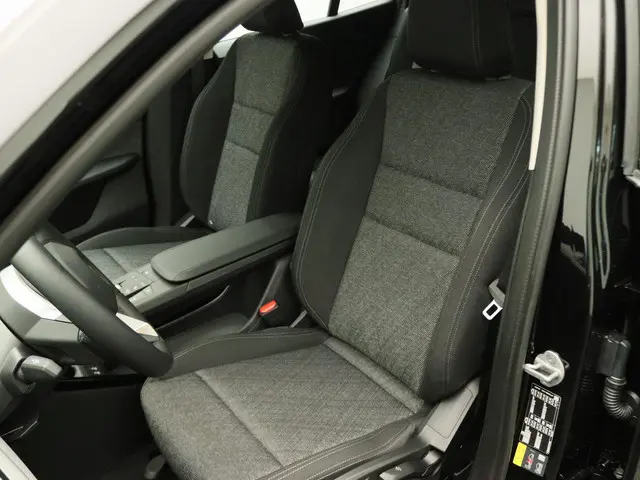 BMW iX2 eDrive20 2025 Elektrisch 8