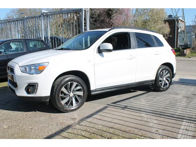 Mitsubishi ASX 1.6 Cleartec Invite+ 2015 Benzine 5