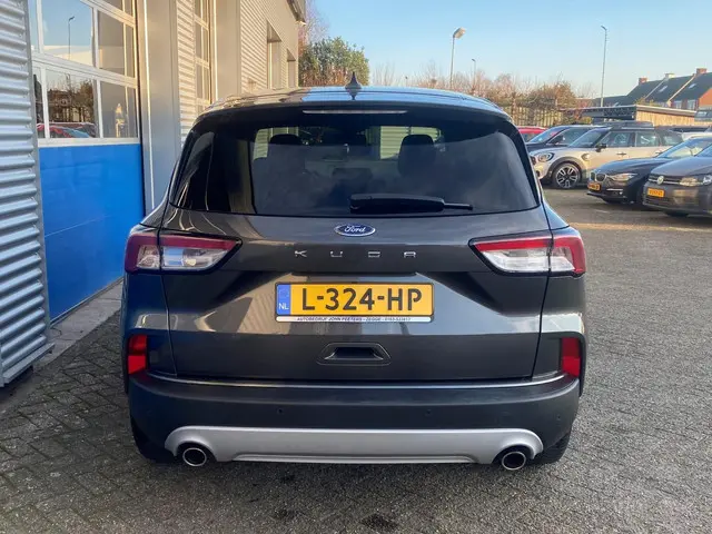 Ford Kuga 1.5 EcoBoost Titanium 2020 Benzine 4