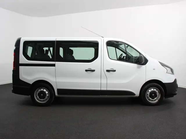 Renault Trafic Passenger 1.6 dCi Zen Energy 2019 Diesel 9