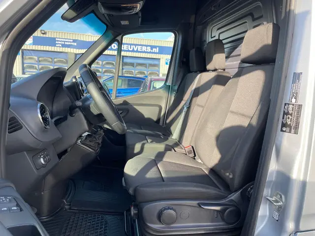 Mercedes-Benz Sprinter 315 1.9 CDI L2H2 RWD 2024 Diesel