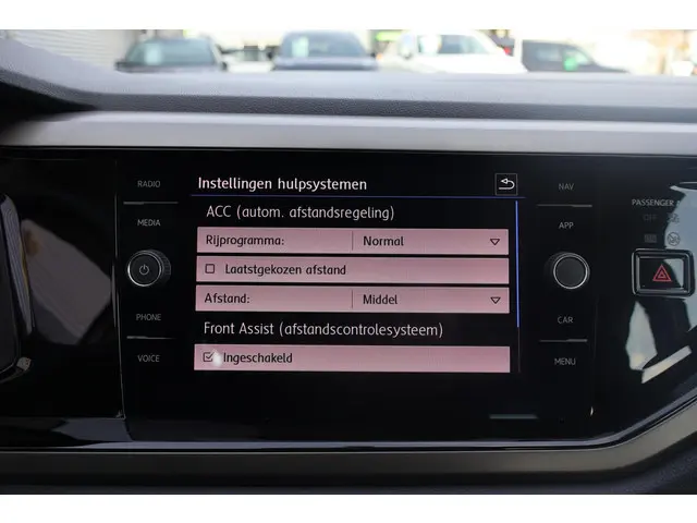 Volkswagen Polo 1.0 TSI Comfortline 2020 Benzine 16