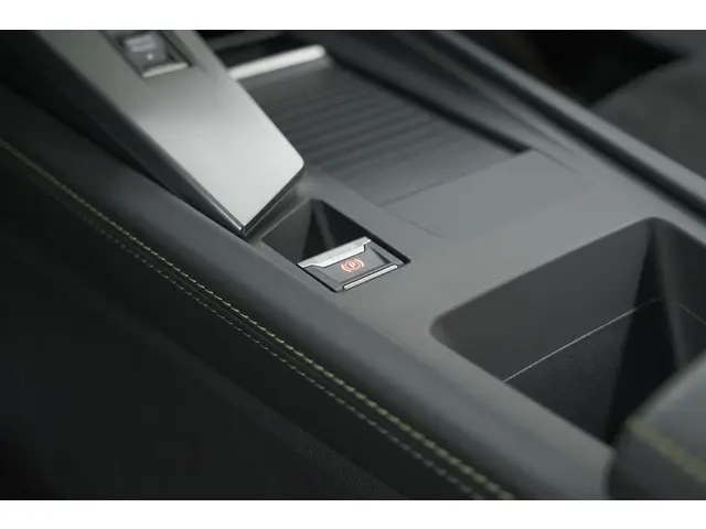 Peugeot 308 SW PureTech 130 EAT8 GT 2023 Benzine 43