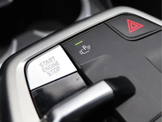 BMW X1 sDrive18i 2023 Benzine 57