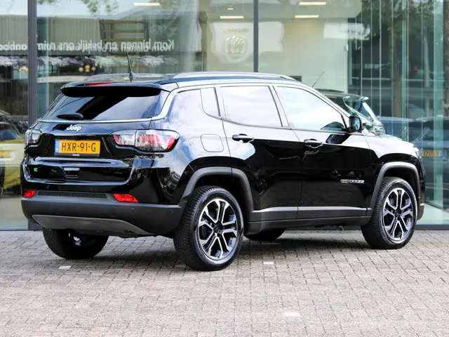 Jeep Compass 1.5T e-Hybrid Altitude 2024 Hybride Benzine 6