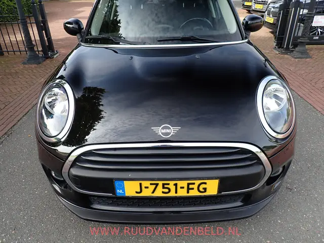 MINI One 1.5 Pepper 2020 Benzine 27