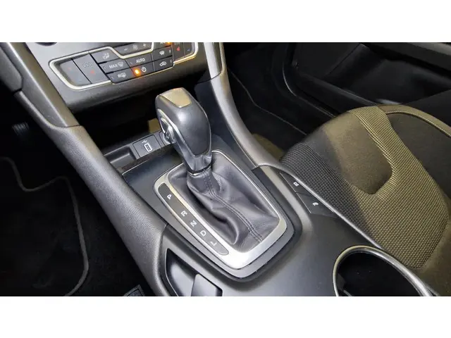 Ford Mondeo 2.0 IVCT HEV Titanium 2020 Hybride Benzine 18