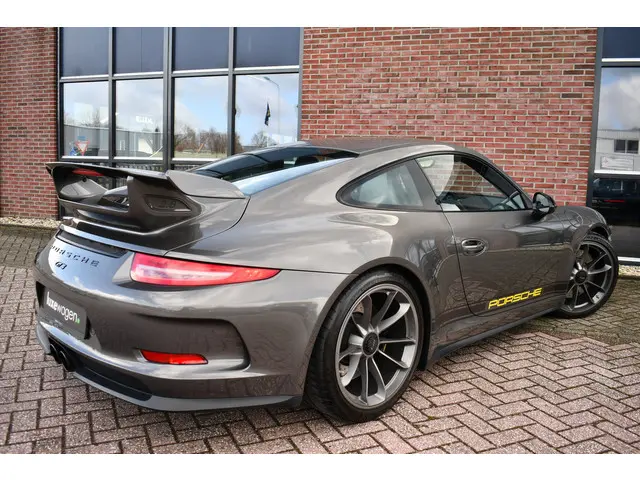 Porsche 911 3.8 GT3 2015 Benzine 83