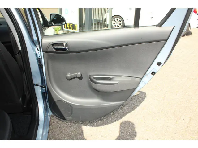Hyundai i20 1.4i 2014 Benzine 15