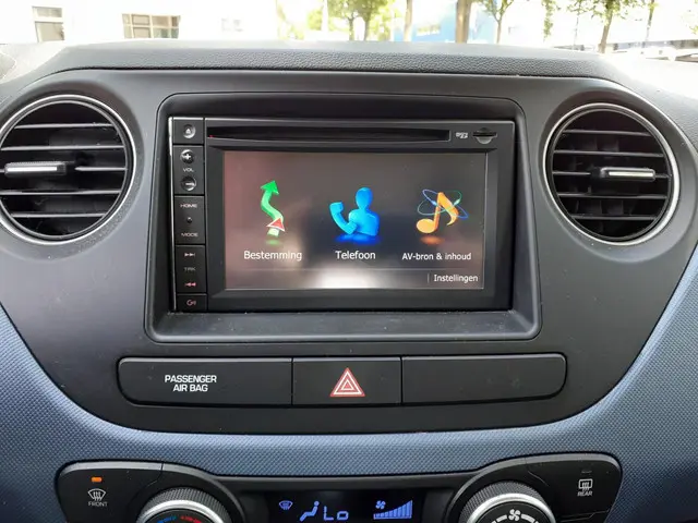 Hyundai i10 1.0i Go! *5drs*NAVI*airco*radio/CD* 2014 Benzine 17