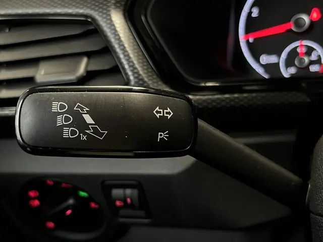 Volkswagen T-Cross 1.0 TSI Life 2019 Benzine 29