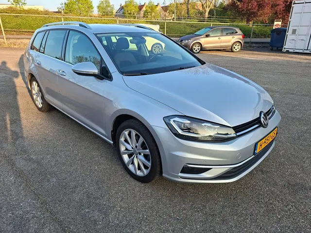 Volkswagen Golf Variant 1.5 TSI Highline 2020 Benzine 3