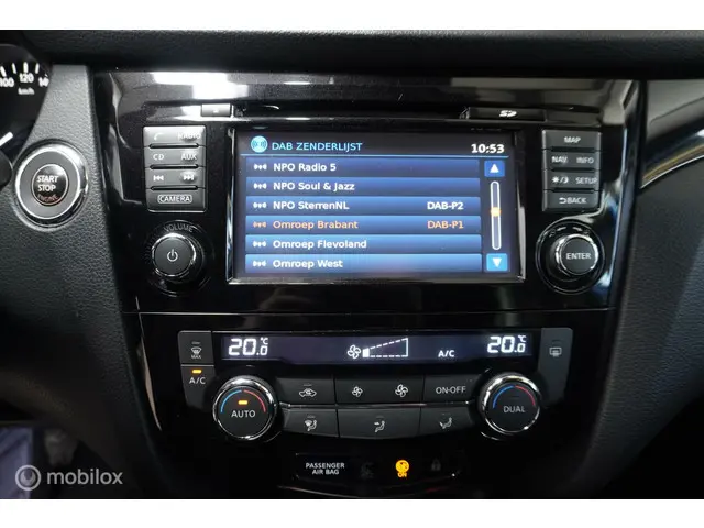 Nissan QASHQAI 1.2 Connect Edition 2015 Benzine 26